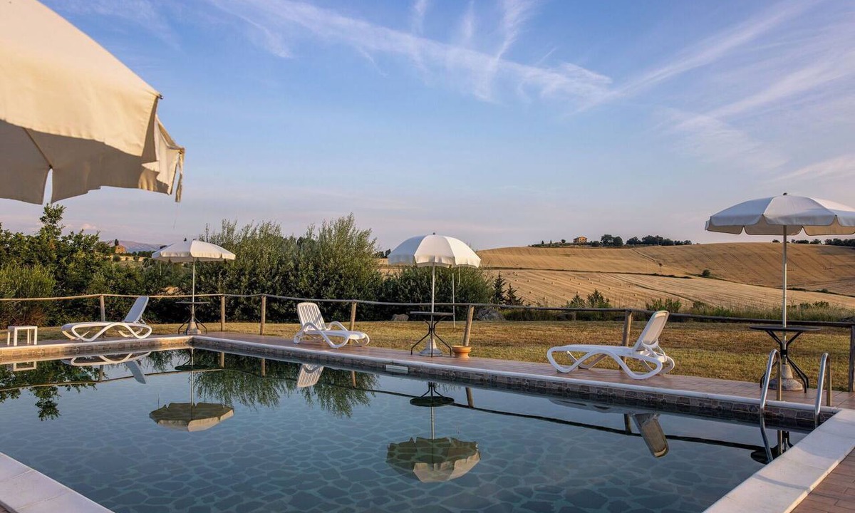 Lidarno House | Vacation Home in Perugia with 3 bedrooms sleeps 7