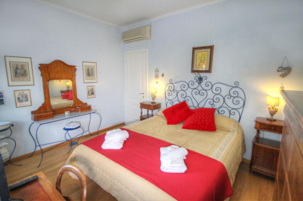 Quartiere XIII Aurelio Apartment | Vaticano Suite - GARAGE NETFLIX WIFI