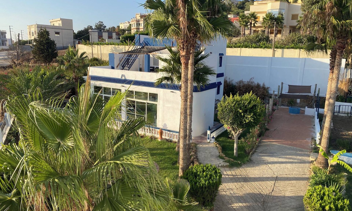 Tangier Villa | Villa Atlantique. Un Vrais Coin Nature Proche de la Ville, le Petit dej Inclus
