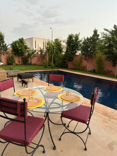 Agdal Villa | Villa avec pool privé avenue Mohamed 6 zone touristique Agdal