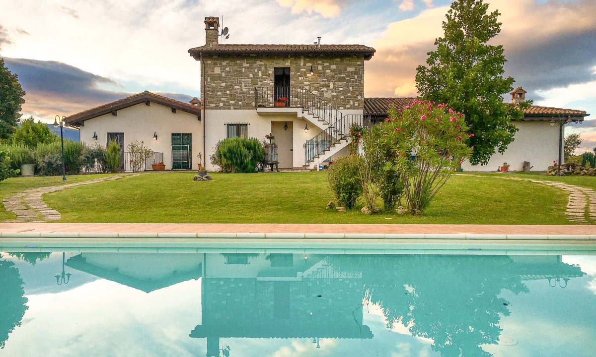 Lidarno House | Villa Barbarossa