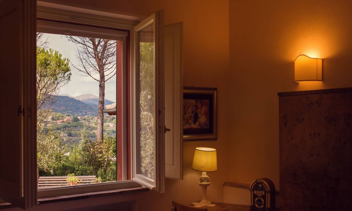 Perugia Apartment | Villa Nuba,Bonfigli apt. - Spa room,fire place,wifi,pool with salt-heated water
