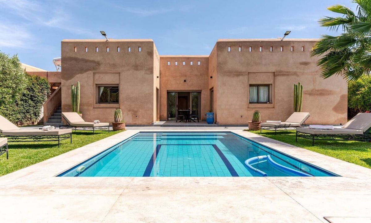 Zaouia Sidi Abdallah Ben Sassi House | Villa Safa, 3 Bedrooms, Private Pool, Marrakech. No one across the street.
