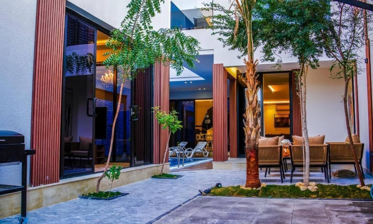 Riyadh Apartment | Villa with Private Pool 7