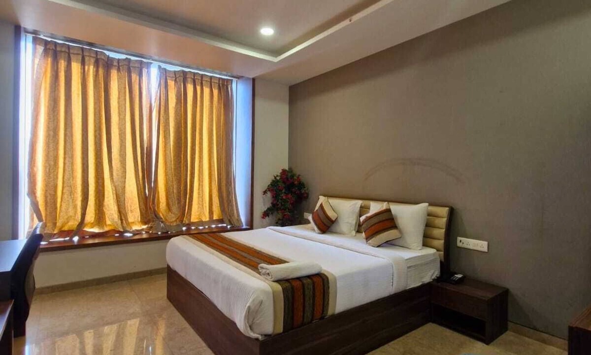 Nanded Hotel | Visawa Palace Nanded