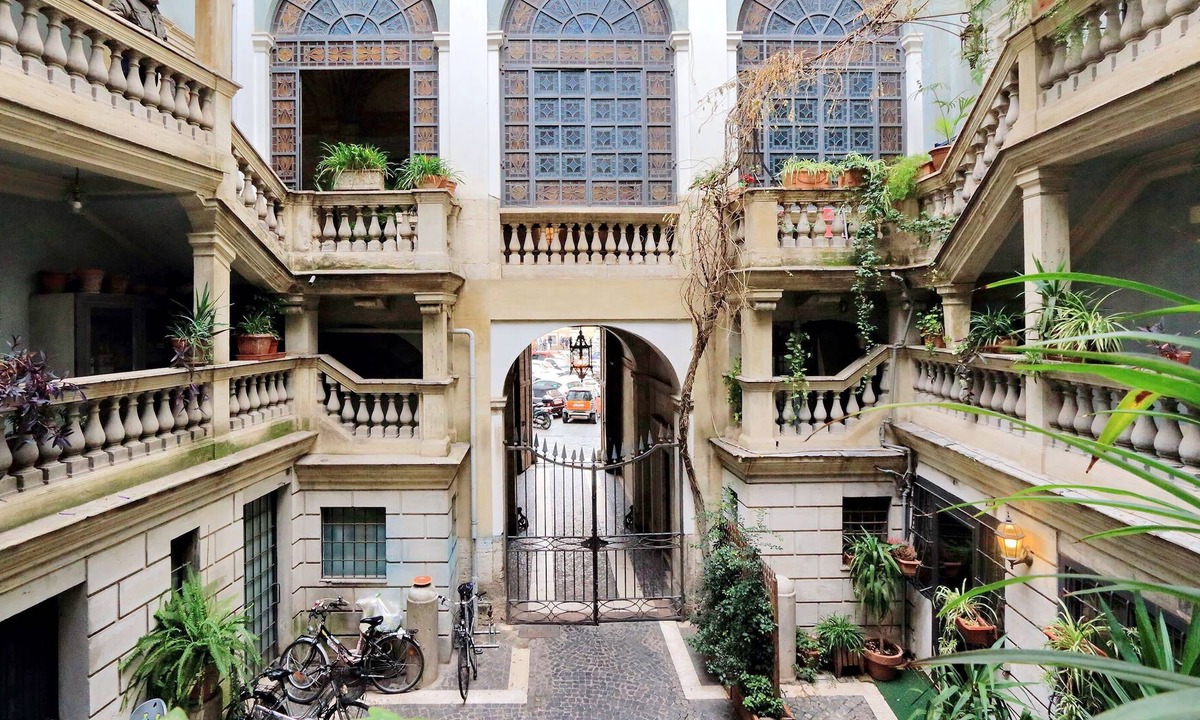 Rione XI Sant'Angelo Apartment | Vrbo Property