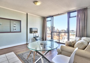 140I Four Seasons