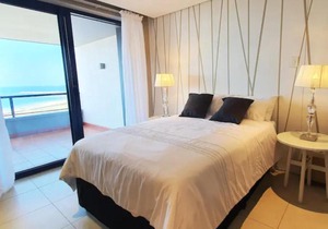 Accommodation Front - Elegant 4 Sleeper with Unbeatable Views in Durban