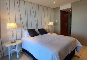 Accommodation Front - Elegant 4 Sleeper with Unbeatable Views in Durban