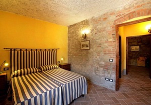 Apartment A2 with pool San Ansano