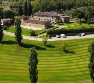 Grandi Toscana Monte San Savino Persons 