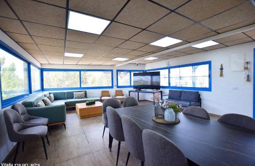 Yarka Bed & Breakfast | אחוזת מיקונוס - וילה יוונית מושלמת עם בריכה מחוממת ומקורה