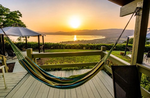 Ramot Ski Chalet | הכי נוף שיש - מתחם נופש כפרי עם 6 בקתות, בריכה וג'קוזי