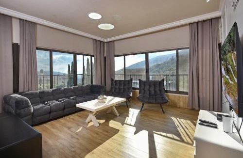 Ein Al-Asad Apartment | הרמוניה בכפר - וילה מקסימה עם בריכה פרטית מחוממת וג'קוזי