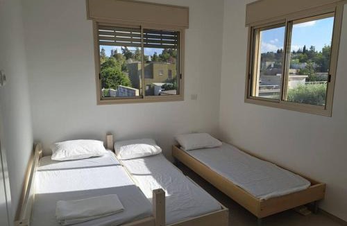 Ein Dor Apartment | וילה אקרופוליס Villa Acropolis
