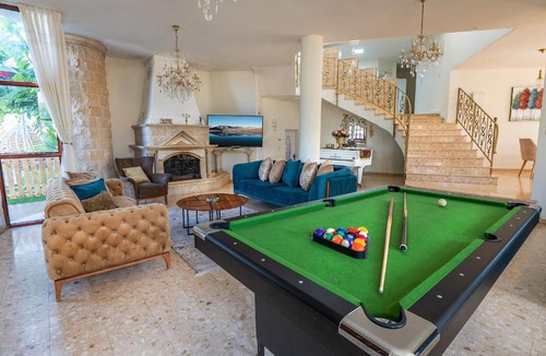 Yarka Villa | וילה ריש - וילה מהממת עם בריכה פרטית מחוממת, ממ"ד וחמאם תורכי במתחם