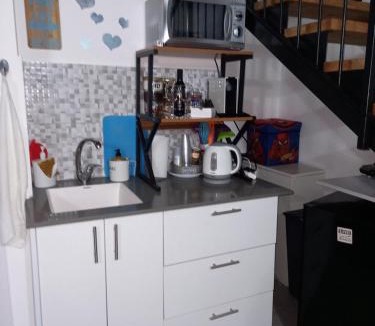 Tiberias Old City Apartment | יחידת אירוח בבית ורדי