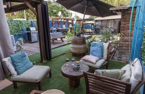 Neot HaKikar Cabin | ליבי במדבר מרחב לאקולוגיה של הריפוי Libi Bamidbar The Ecology of Healing Resort