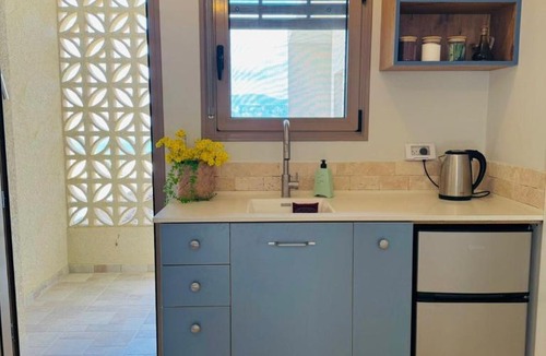 Al-Maghtas Apartment | מול ים המלח