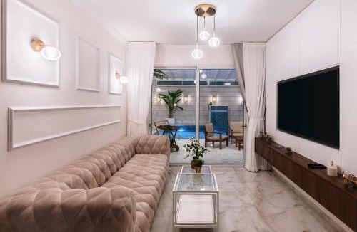 Ein Ya'akov Apartment | מילה בוטיק - סוויטה מהממת עם 2 חדרי שינה, מתחם מקורה עם בריכה מחוממת, ג'קוזי ספא וסאונה!