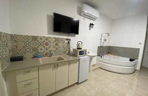 Ein Qiniyye Apartment | נופש אל רייף