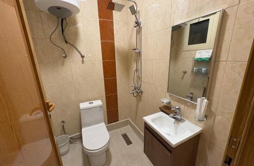 Unaizah Apartment | إقامة إيوان بدخول ذاتي وتصميم أنيق 4