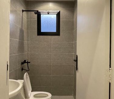 Mizail Apartment | استديو انيق بحي العقيق ببلكونه خارجيه ودخول ذكي