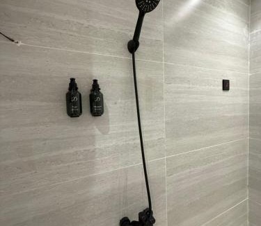 Riyadh Apartment | استديو بسرير ماستر وجلسة جانبية