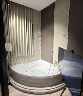 Dammam Apartment | استوديو بجاكوزي مميز