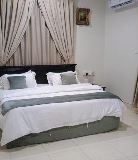 Buraydah Apartment | البرنس الذهبي للشقق المخدومة حي السلام- اقتصادي