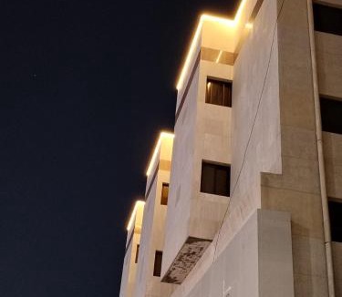 Dammam Hotel | الساعه 60 للشقق المخدومه