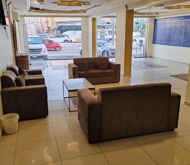 Az Zuhur Apartment | العييري للشقق المخدومة الدمام 3