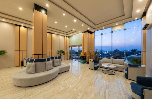 Khamis Mushait Hotel | القصر الإسكان