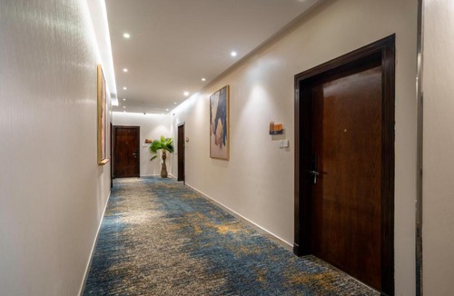 Khamis Mushait Hotel | القصر الإسكان