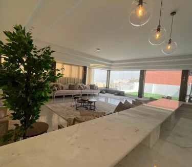 Abha Al Jadidah Ski Chalet | القمة العالية