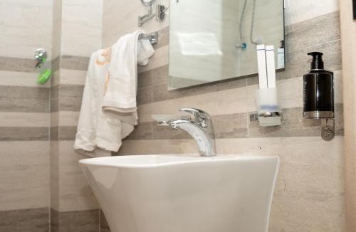 Gurayat Apartment | النخبة الرفيعة للشقق المخدومة
