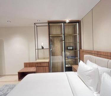 Mizail Hotel | اورا بلس AURA PALACe