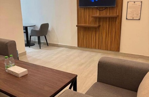 Al Majmaah Hotel | ايلاف نجد للشقق المخدومة