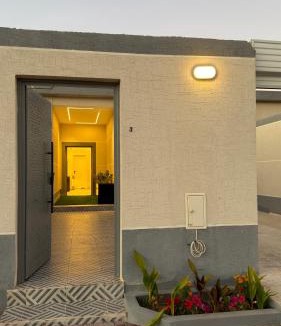 Unaizah Apartment | بيهاتش