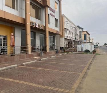 Yanbu Apartment | تلال الورد للشقق المخدومة