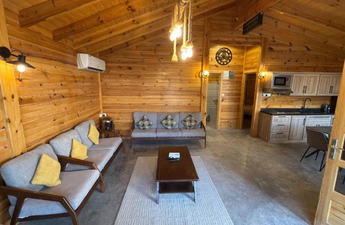 Banban Ski Chalet | تمبر هاوس Timber house