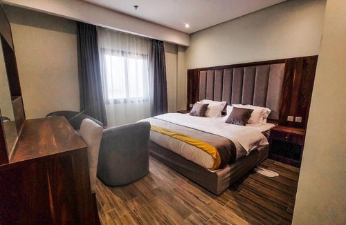 Al Qurayyat Hotel | دارنا بلص للشقق المخدومة