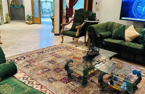 Riyadh Villa | دوركافد KAVD Two-Bedroom Floorغرفتين و صالتين المحمديه شمال الرياض next to Boulevardمدخل خاص وذاتي