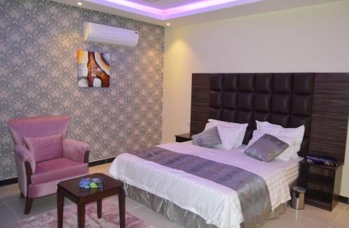 Al Kharj Hotel | رذاذ هوم للشقق المخدومة