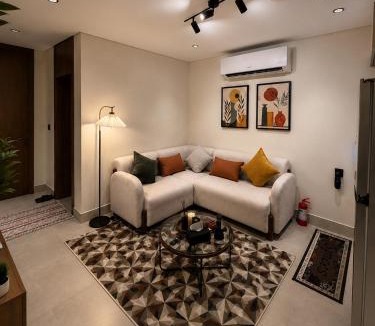 Dammam Apartment | سويت إبرام- بتصميم فاخر بدخول ذاتي