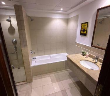 Bay La Sun Apartment | شاطئ المرجان