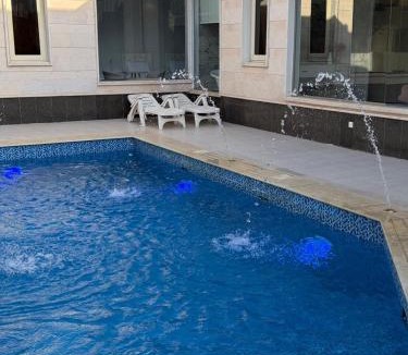 Al Wudayy Ski Chalet | شالية ديور الفندقي