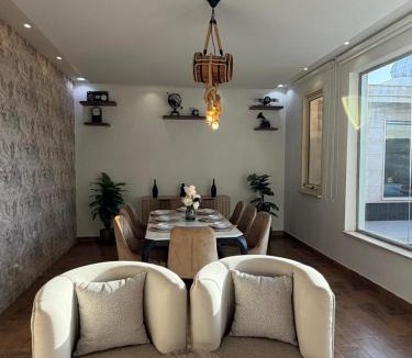 Al Wudayy Ski Chalet | شالية ديور الفندقي