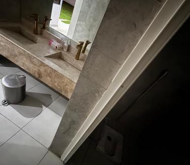 Al Wudayy Ski Chalet | شاليه ماديرا
