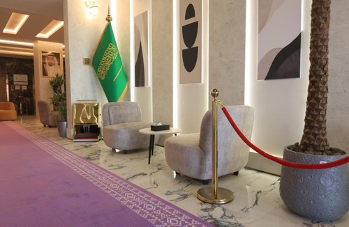 Al Kharj Hotel | شركة شقق سفن دريم للشقق المخدومة
